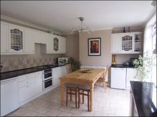 Kitchen/Breakfast Rm