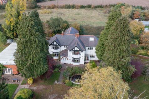 Birmingham Road, Marlbrook, B61