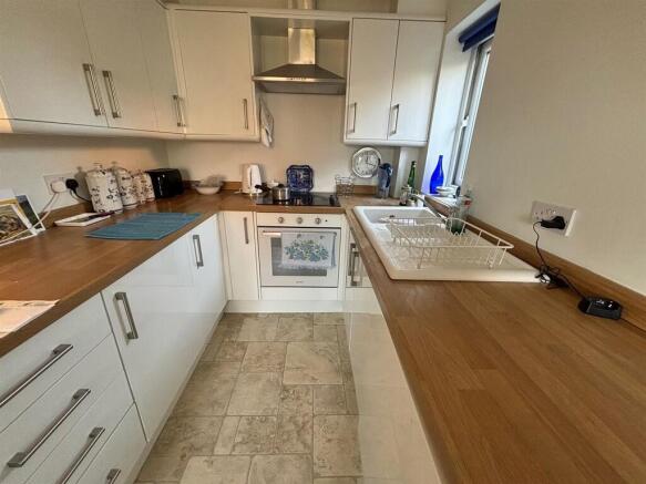 efAggdt9G0Cqv0JVQ...