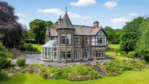 Plumpton House, Mitchell Lane, Apperley Bridge, Bradford BD10 0TA