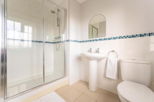 En-suite Shower/WC