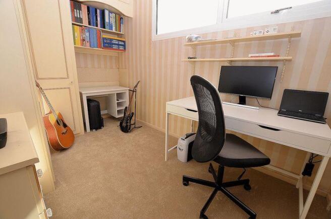 Photo 9
