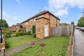 24, Gladeside, London N21 1QD