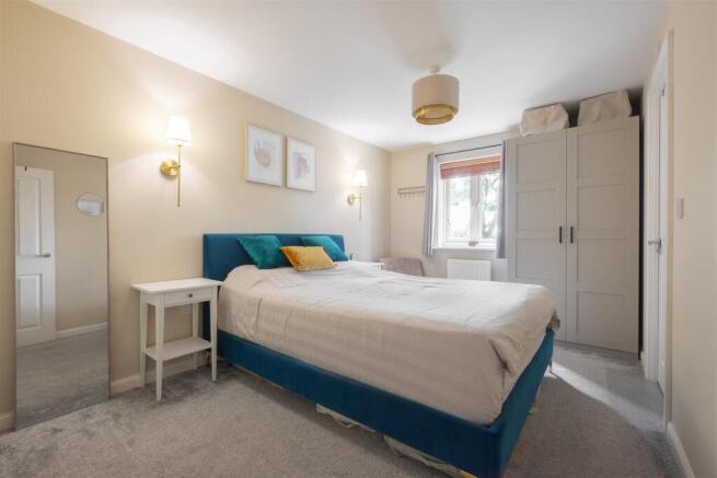 3 bed Terraced for sale Image 7