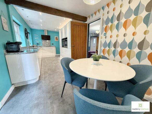 2 bed Semi-Detached for sale Image 7