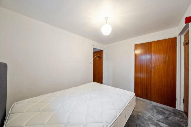 1 bed Flat for sale Image 11