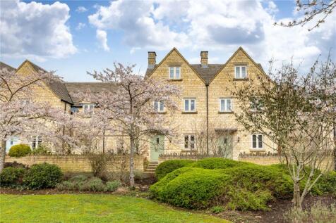 Moss Way, Cirencester, Gloucestershire, GL7