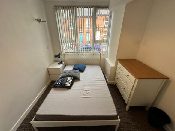 bed b