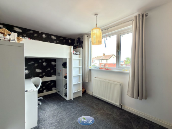 3 bed Semi-Detached for sale Image 10