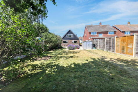St. Marys Road, Great Bentley, CO7 8NG