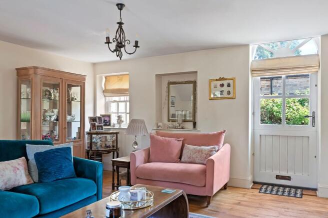 4 bed Barn Conversion for sale Image 10