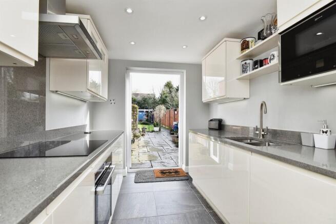 Kitchen: