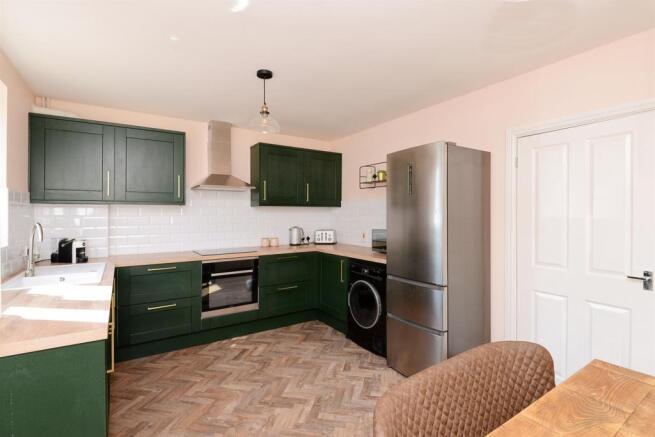 Refitted Kitchen Diner: