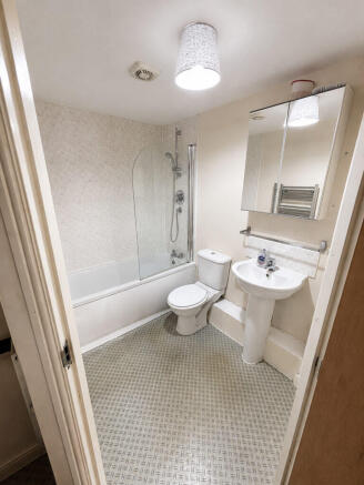 2 bed Apartment for sale Image 9