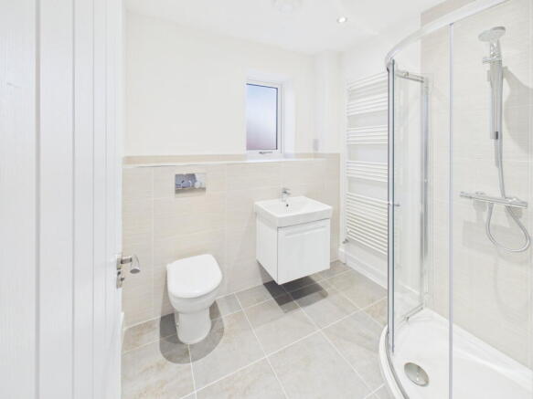 4 bed Detached for sale Image 7