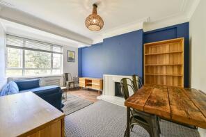 Flat 42, Woodside House, Woodside, London SW19 7QN