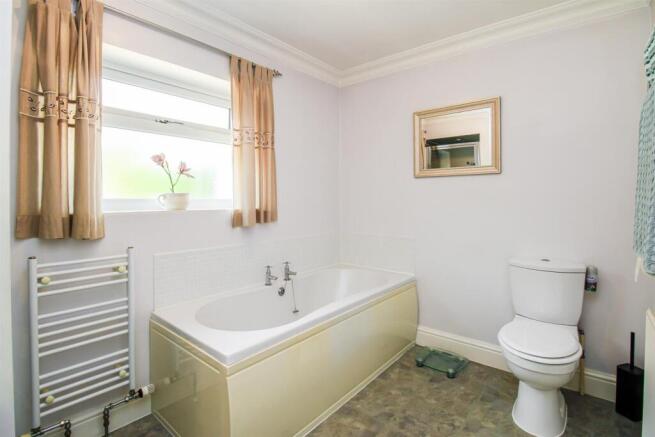 3 bed Detached for sale Image 12