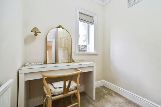 3 bed Semi-Detached for sale Image 12