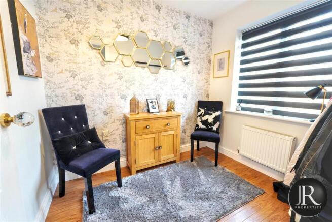 Eaton Drive, Rugeley photo 4