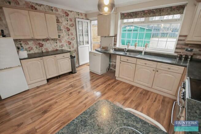 3 bed Terraced for sale Image 10