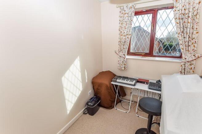 BEDROOM 2