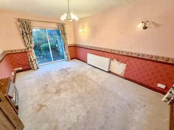 Park Crescent, Stourport-on-Severn, Worcestershire photo 4
