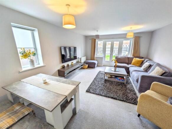 Living / dining room