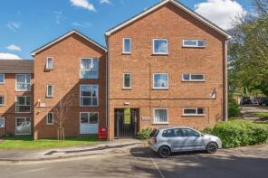 17, Epping Close, Reading RG1 7YD