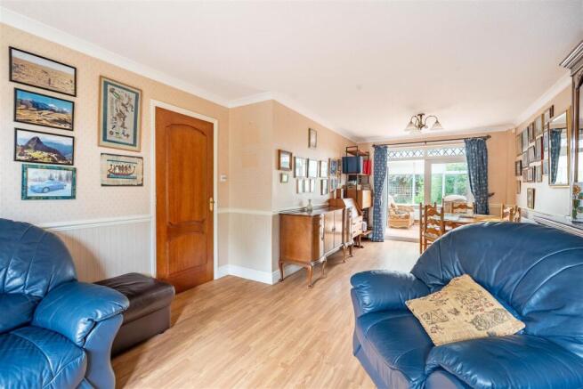 Lounge / Dining Room