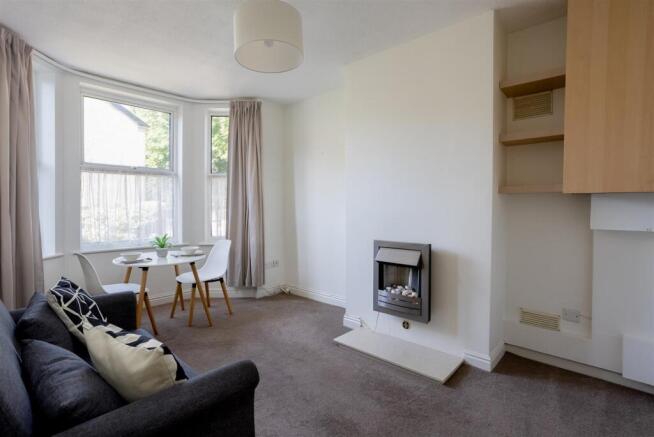 1 bed Flat to rent Image 5