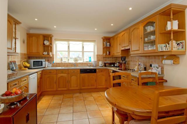 Kitchen with breakfa