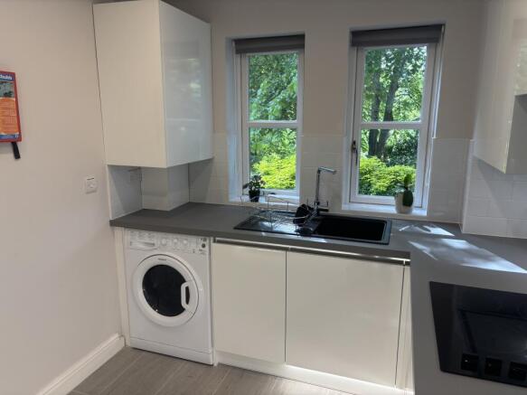 15 Brompton Court