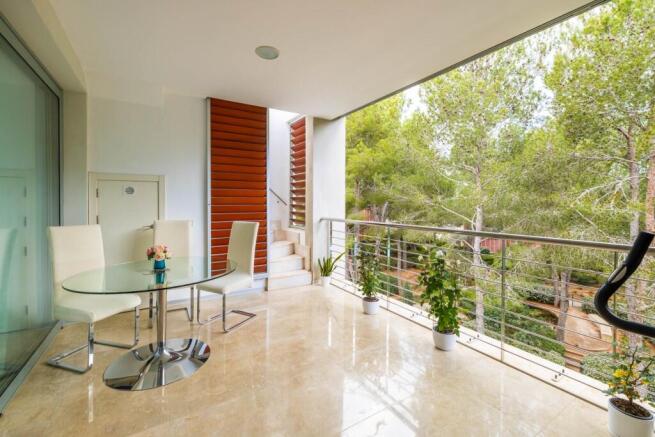 Covered Terrace (2)