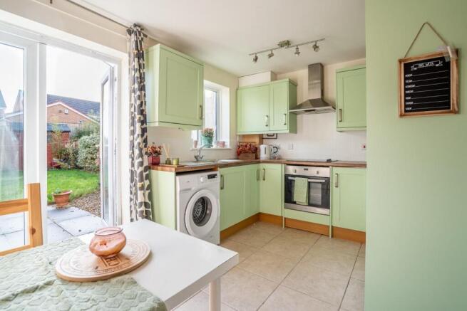 2 bed Terraced for sale Image 4
