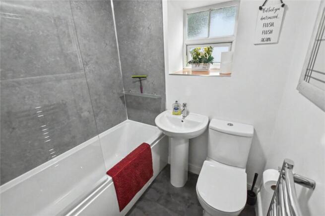 3 bed Semi-Detached for sale Image 8