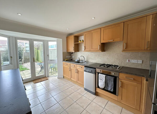 6773b9a7-5d7d-4cf...