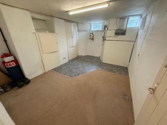 4 bed Terraced for sale Image 7