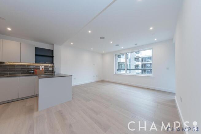 Luxury 2-Bedroom Apartment with Concierge & Resid