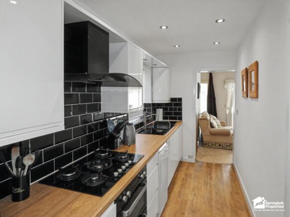 3 bed Semi-Detached for sale Image 5
