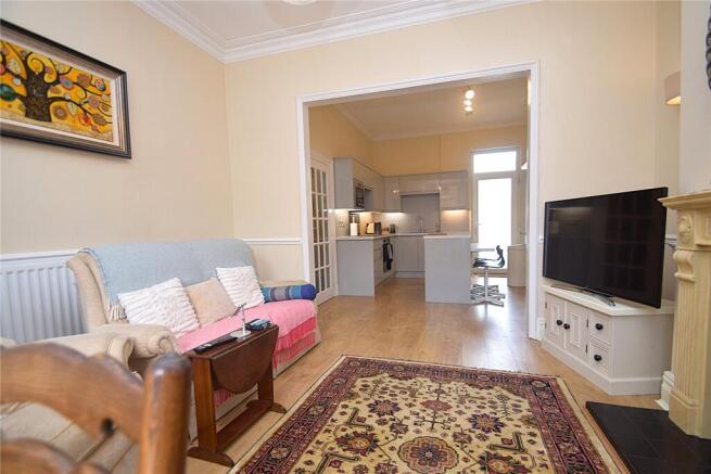 5 bed Terraced to rent Image 6