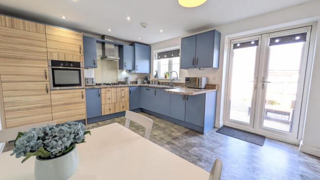 PXL_20250821_103519400~2