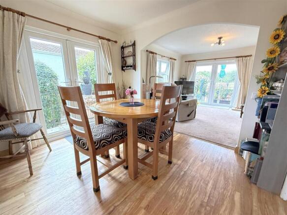 Allington Gardens, Allington photo 5