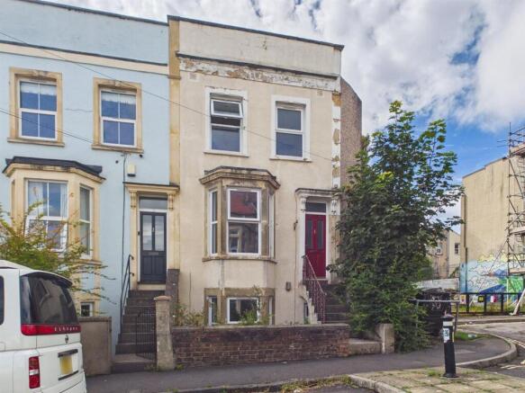 Three Bedroom Period End Terrace - 1.jpg