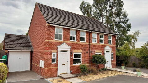 Huntingdon Gardens, Newbury, RG14 2RG