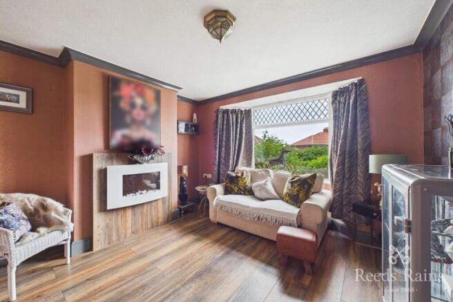 3 bed Semi-Detached for sale Image 6