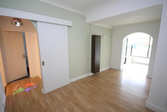 Dining Room.JPG