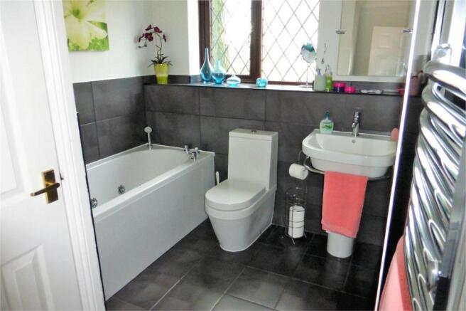 Photo 16