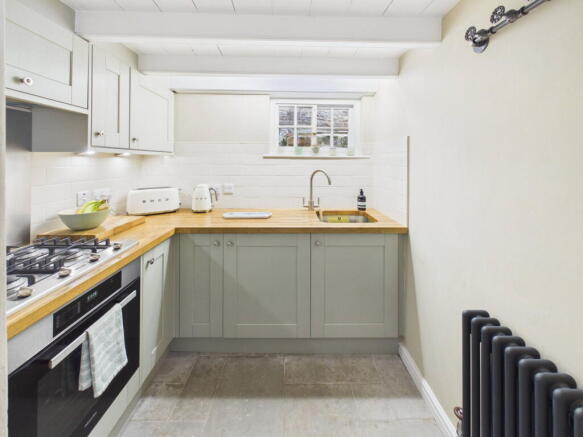 2 bed Cottage for sale Image 5