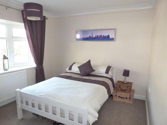 BEDROOM 2