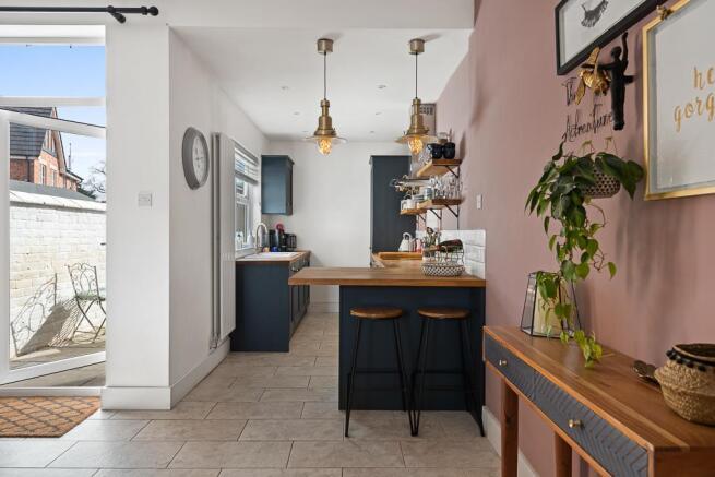 Kitchen/Dining Area